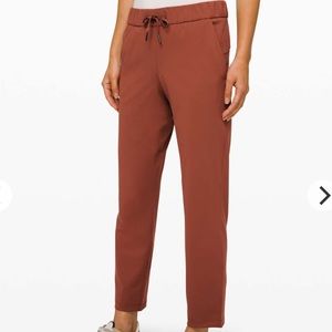 Lululemon On The Fly 7/8 Pants Luxtreme Rustic Clay
